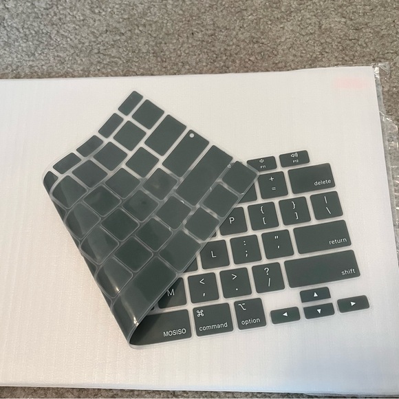 Macbook Air 13 Inch Green Silicone Keyboard Covers - SET OF 2 - Picture 6 of 6